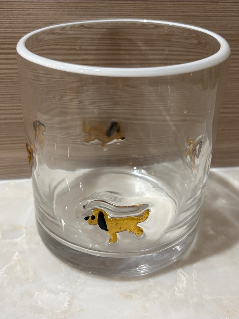 NWT Clear Glass Tumbler with White Rim and Yellow beagle Dog Accent